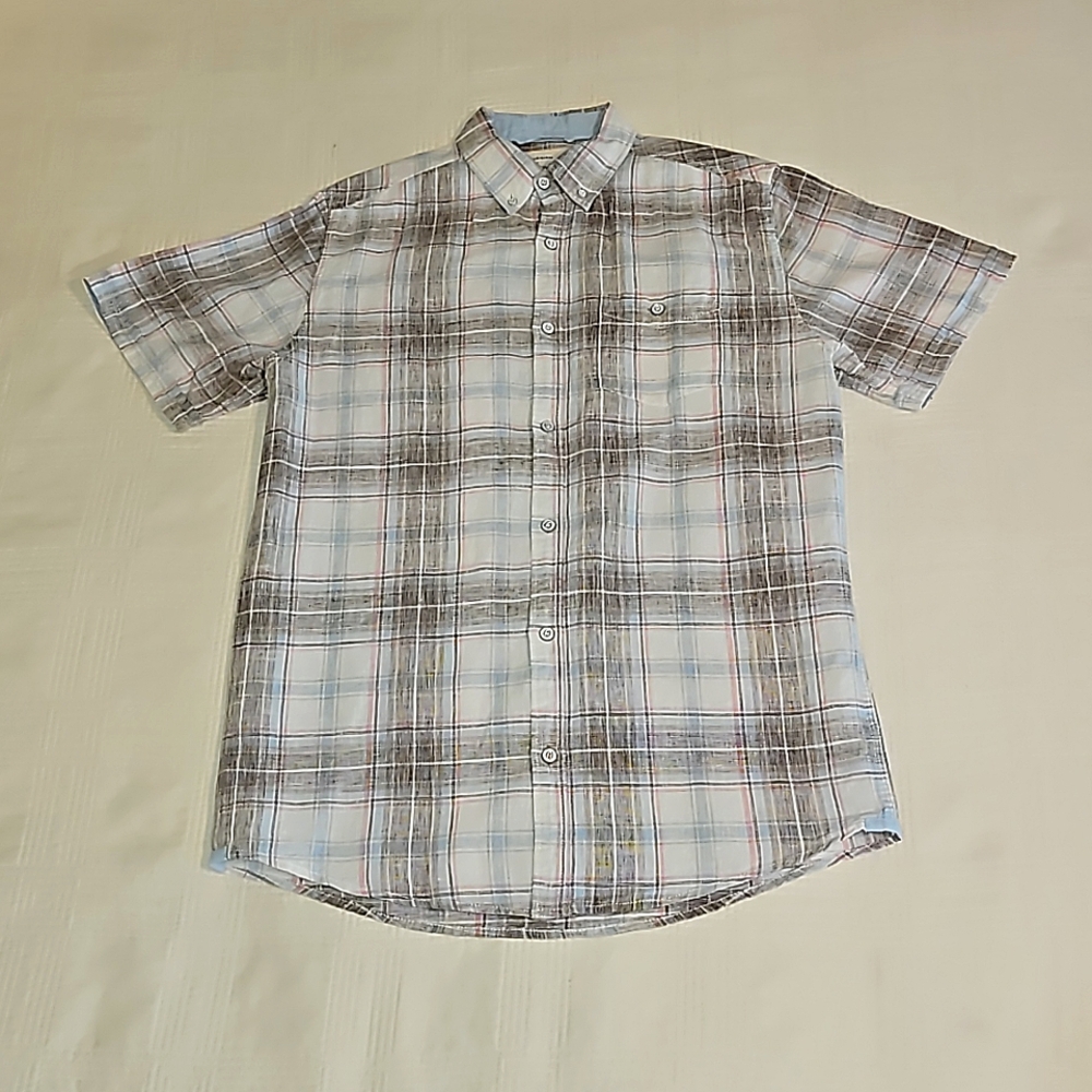 Men's medium short sleeve camp shirt from Weatherproof Vintage.